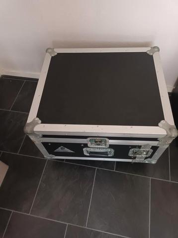 Flightcase beringen prodjuser op wielen 19inch  beschikbaar voor biedingen