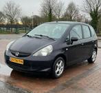 Honda Jazz 1.2 zwart 2006 nieuwe APK, Auto's, 4 cilinders, Zwart, Handgeschakeld, Grijs