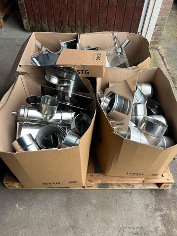 Rookgasafvoer RVS Partij 1 xl pallet vol zie foto’s NIEUW!!! beschikbaar voor biedingen