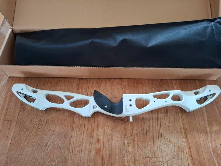 Mybo Elite Recurve Middenstuk 25 inch - Nieuw!, Sport en Fitness, Handboogschieten, Ophalen of Verzenden