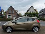 Ford Fiesta 1.0 EcoBoost Titanium 89.000 km NL-AUTO-NAP., Euro 5, Gebruikt, Zwart, Bruin