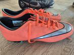 2 paar voetbalschoenen / sport schoenen, Maat L, Ophalen, Zo goed als nieuw, Schoenen