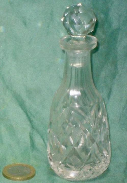 Klein antiek kristallen hand geslepen flesje, Antiek en Kunst, Antiek | Glas en Kristal, Ophalen of Verzenden
