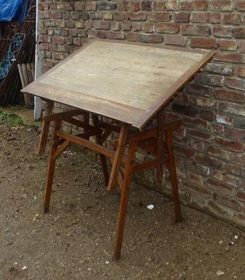 oude tekentafel architectentafel  beschikbaar voor biedingen