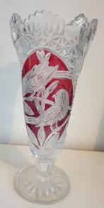 Kristallen Vaas met Vogelmotief, Ophalen of Verzenden, Minder dan 50 cm, Rood, Glas