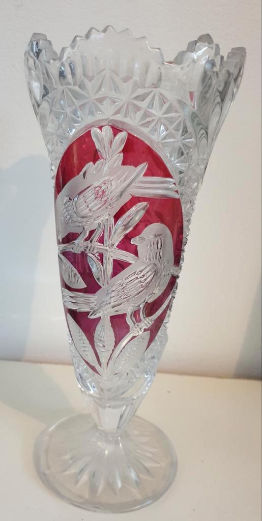 Kristallen Vaas met Vogelmotief, Huis en Inrichting, Woonaccessoires | Vazen, Zo goed als nieuw, Rood, Minder dan 50 cm, Glas