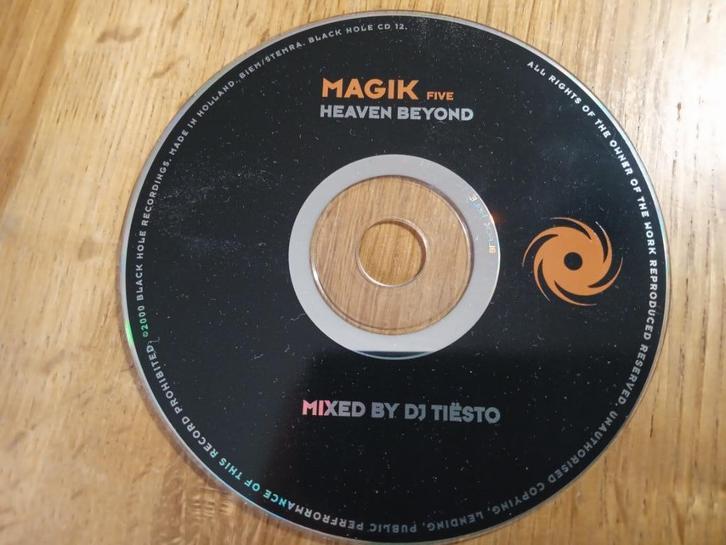 CD - DJ Tiësto – Magik Five Heaven Beyond, Cd's en Dvd's, Cd's | Dance en House, Zo goed als nieuw, Ophalen of Verzenden