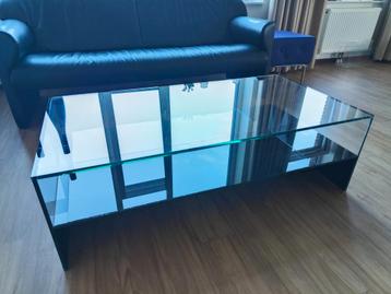 Glazen salontafel  beschikbaar voor biedingen