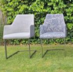 2 nette eetkamerstoelen van Xooon, Ophalen, Zo goed als nieuw, Grijs, Vijf, Zes of meer stoelen
