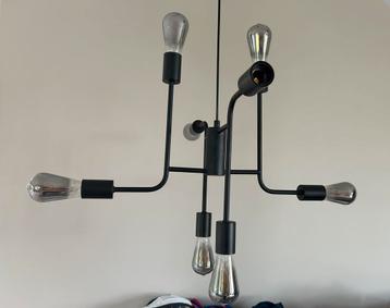 Prachtige lamp, vanwege verhuizing over beschikbaar voor biedingen