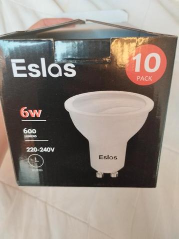 Halogeen lampen zeven stuks beschikbaar voor biedingen