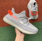 Adidas Yeezy Boost 350 V2 Tail Light schoenen | NIEUW, Kleding | Heren, Schoenen, Overige kleuren, Nieuw, Ophalen of Verzenden