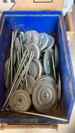 Schotels met nagel voor isolatieplaten GRATIS, Ophalen, Zo goed als nieuw