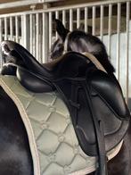 Award dressuurzadel en Kieffer Piet, Dieren en Toebehoren, Paarden en Pony's | Zadels, Ophalen, Zo goed als nieuw, Dressuur