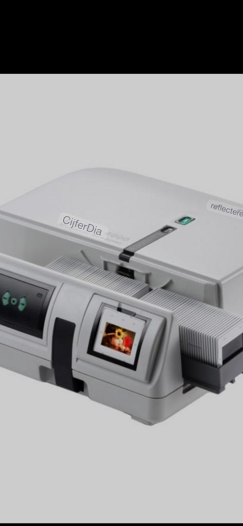 Gevraagd reflecta digitale 7000/6000/8000, Audio, Tv en Foto, Diaprojectors, Zo goed als nieuw, Ophalen