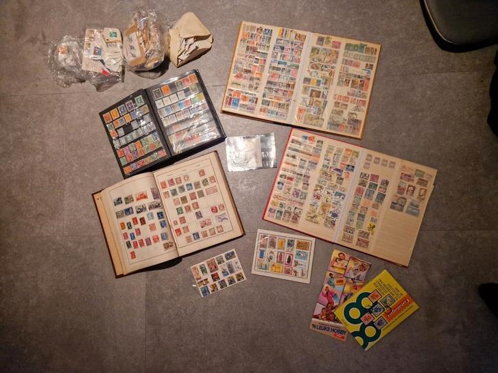 Grote Postzegelverzameling - Erfenis Oma, Postzegels en Munten, Postzegels | Volle albums en Verzamelingen, Nederland en Buitenland