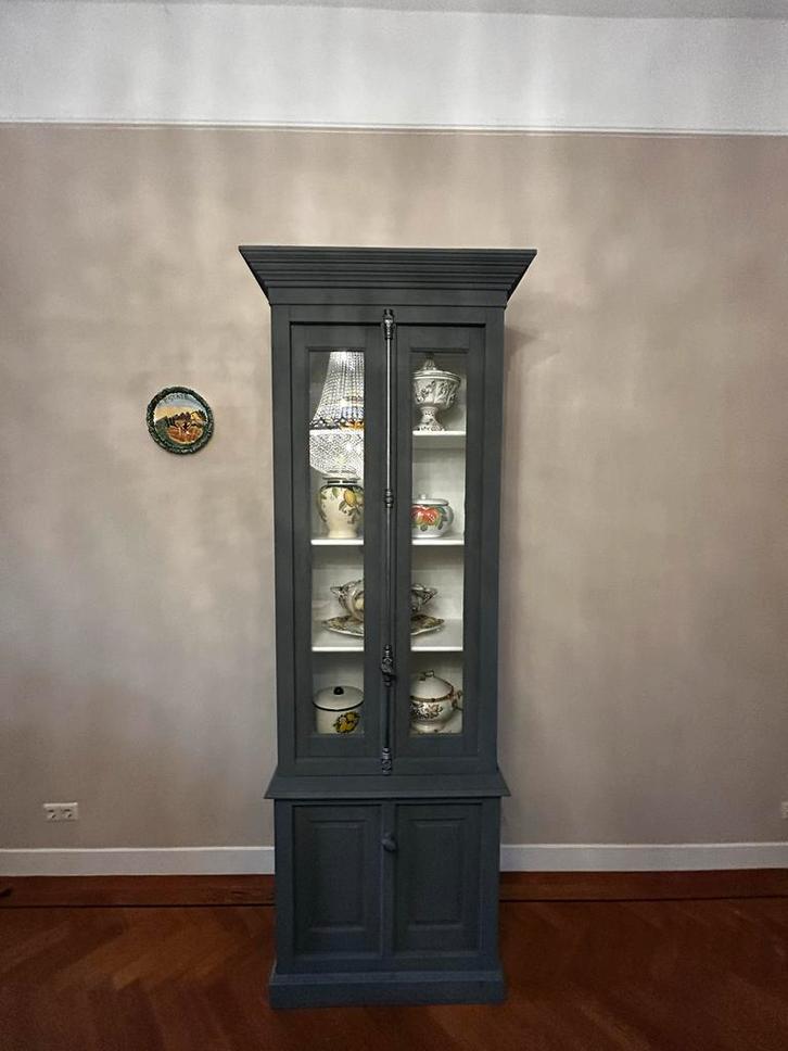 vitrinekast (moet weg), Huis en Inrichting, Kasten | Vitrinekasten, Gebruikt, 150 tot 200 cm, 50 tot 100 cm, 25 tot 50 cm, Met deur(en)