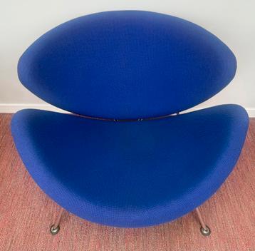 Artifort Orange Slice stoel blauw laag model design beschikbaar voor biedingen