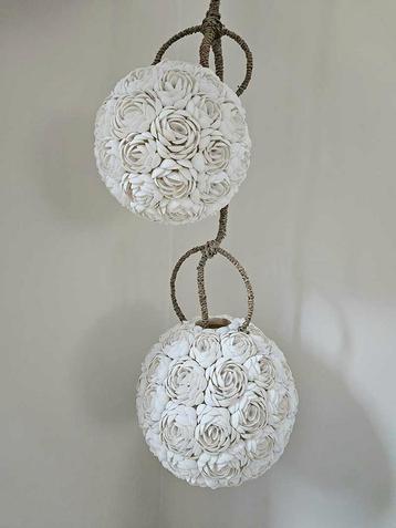 Schelpen hanglamp dua 1 uit Bali  beschikbaar voor biedingen