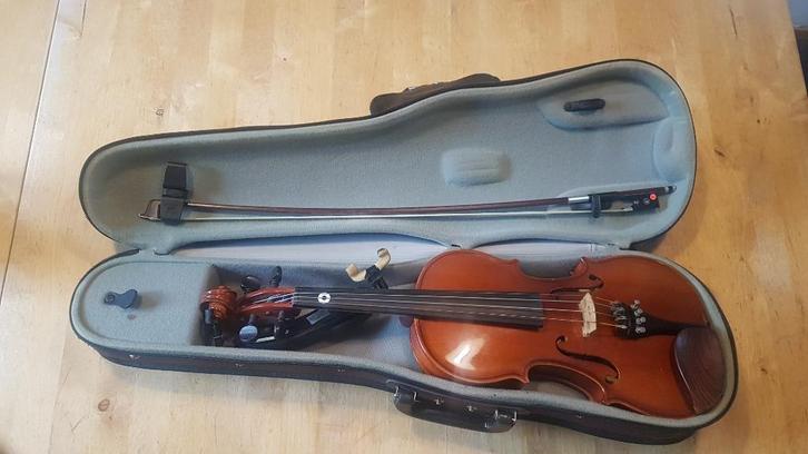 Viool 4/4, Muziek en Instrumenten, Strijkinstrumenten | Violen en Altviolen, Zo goed als nieuw, Viool, 4/4-viool, Met koffer, Ophalen of Verzenden