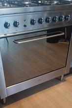 5 pit gasfornuis met oven, Witgoed en Apparatuur, Fornuizen, Ophalen, Gebruikt, 4 kookzones, Gas