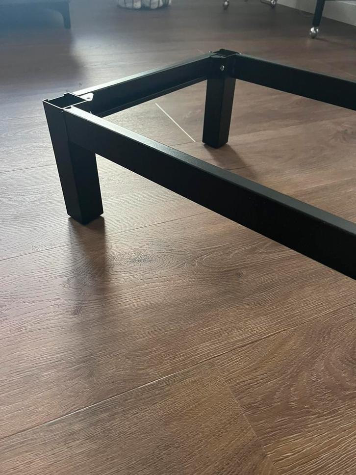 Kallax (Ikea) onderstel voor kallax kast (zwart), Huis en Inrichting, Tafelonderdelen, Zo goed als nieuw, 50 tot 100 cm, Rechthoekig