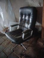 Italiaanse designstoel jaren 60 van Vaghi, Huis en Inrichting, Fauteuils, Ophalen, Gebruikt, 50 tot 75 cm, Leer