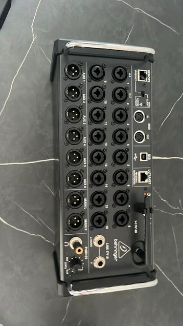 Behringer XR18 digitale mixer beschikbaar voor biedingen