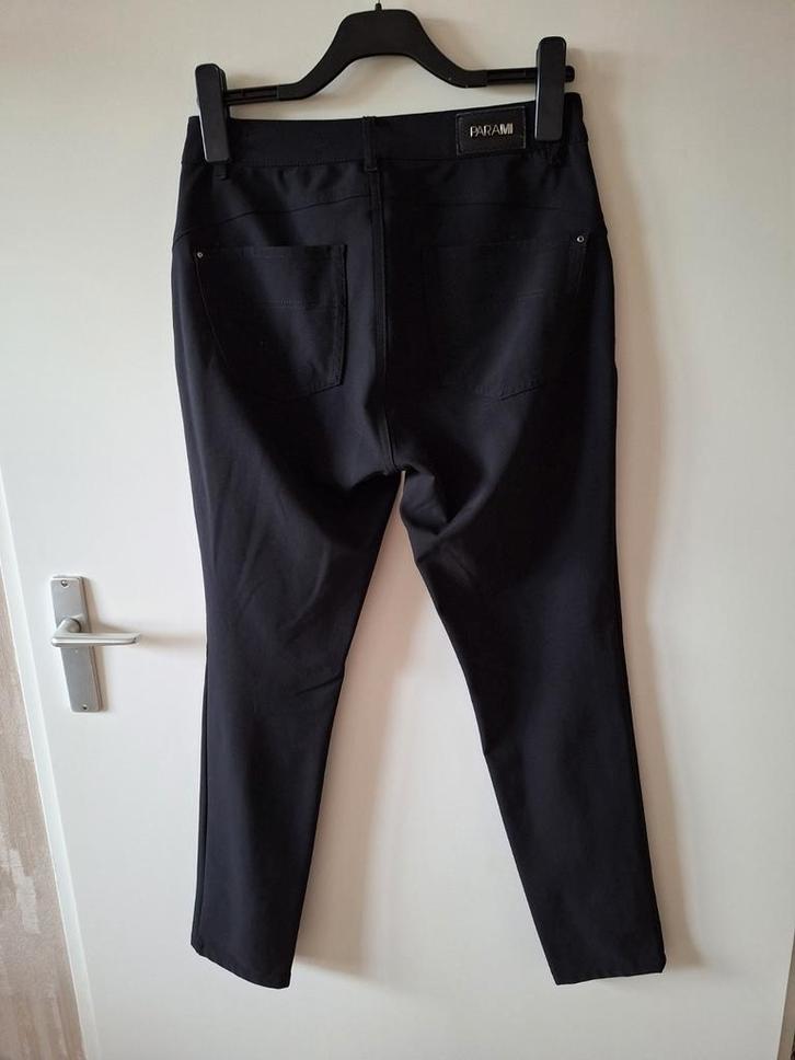 2 maal Parami pantalon., Kleding | Dames, Broeken en Pantalons, Zo goed als nieuw, Maat 38/40 (M), Zwart, Lang, Ophalen of Verzenden