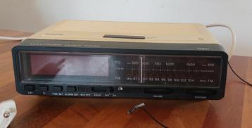 Vintage Philips wekkerradio jaren 70 beschikbaar voor biedingen