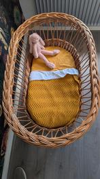 Baby wiegje rotan, Kinderen en Baby's, Babywiegjes en Ledikanten, Ophalen of Verzenden, Zo goed als nieuw, Wieg
