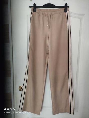 Mooie Nieuwe broek rechte pijp met fluwelen bies Maat M beschikbaar voor biedingen
