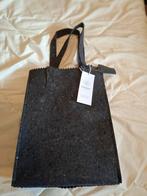 Vilten handtas - Myomy my paper bag long handle felt black, Sieraden, Tassen en Uiterlijk, Tassen | Damestassen, Ophalen of Verzenden