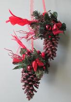 Kerst Hangers 2 Gedecoreerde Dennenappels met Vogels en Lint, Diversen, Kerst, Ophalen of Verzenden, Nieuw