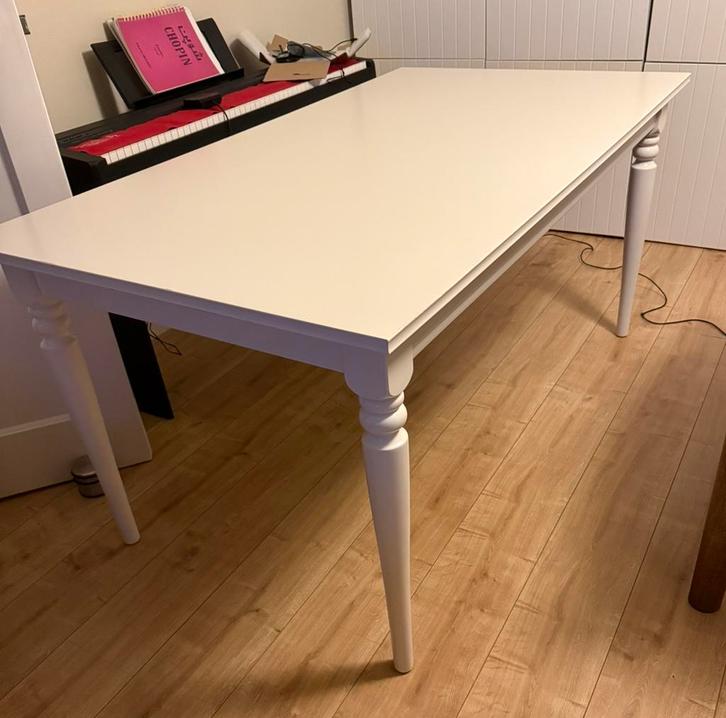 Extendable dining table, Huis en Inrichting, Tafels | Eettafels, Gebruikt, 50 tot 100 cm, 200 cm of meer, Vijf personen of meer