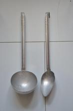 Brocante 2 oude aluminium pollepels, 33cm., Antiek en Kunst, Ophalen of Verzenden