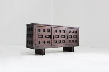 Vintage Spaans Brutalist sideboard dressoir beschikbaar voor biedingen