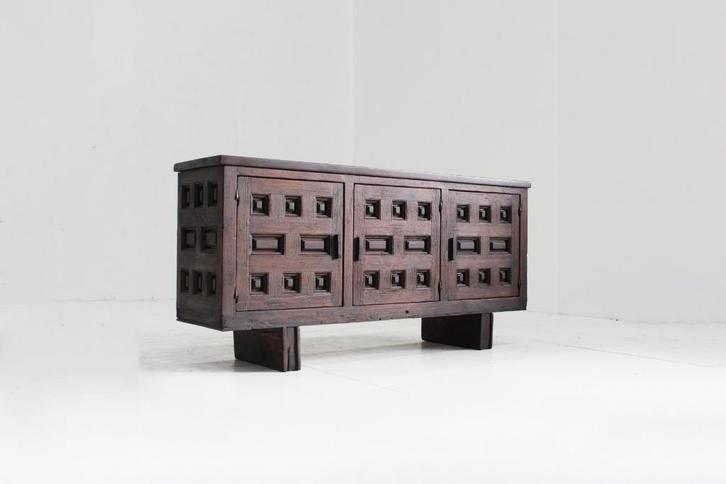 Vintage Spaans Brutalist sideboard dressoir, Huis en Inrichting, Kasten | Dressoirs, Zo goed als nieuw, 100 tot 150 cm, 25 tot 50 cm