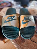 Niek Benassi Slides Maat 44, Slippers, Zwart, Nike, Nieuw