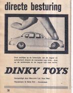 Retro reclame 1960 Dinky Toys Jaguar auto sturende wielen, Verzamelen, Overige typen, Ophalen of Verzenden