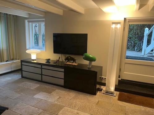 Modern hoog glans breed dressoir, Interlübke, Huis en Inrichting, Kasten | Dressoirs, Gebruikt, 200 cm of meer, 50 tot 75 cm, Met lade(s)