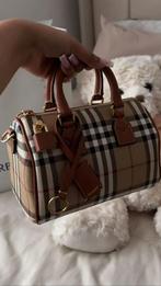 Burberry tas, Ophalen of Verzenden, Zo goed als nieuw