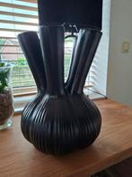Nieuw. Grote zwarte tulpenvaas, toetervaas, Huis en Inrichting, Woonaccessoires | Vazen, Ophalen, Nieuw, Zwart, Minder dan 50 cm