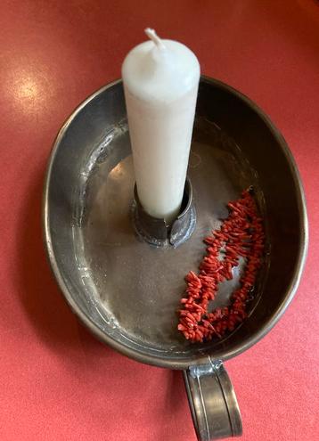 Antieke Koperen Blaak Kandelaar met Handvat beschikbaar voor biedingen