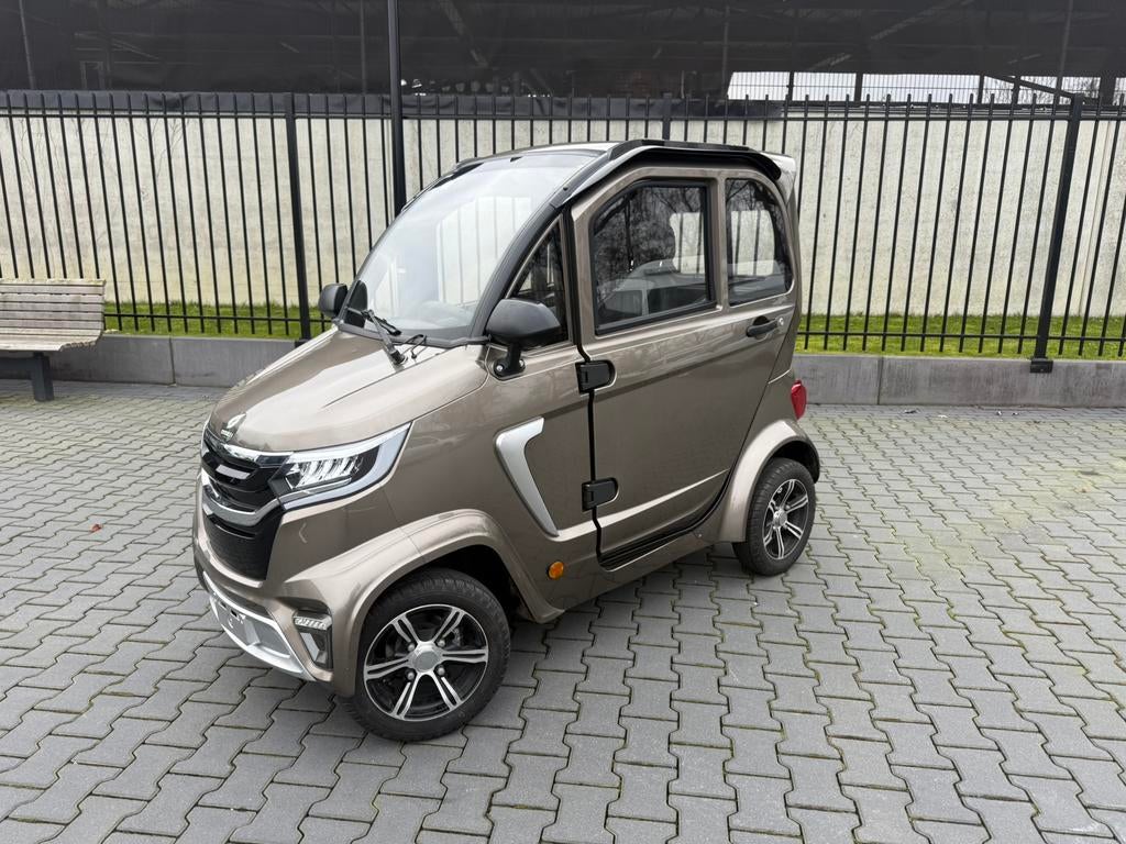 Cycle EV S3 – Rijbewijsvrije Overdekte Scootmobiel (72V)