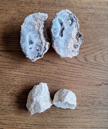 Grote en kleine edelsteen geode  beschikbaar voor biedingen