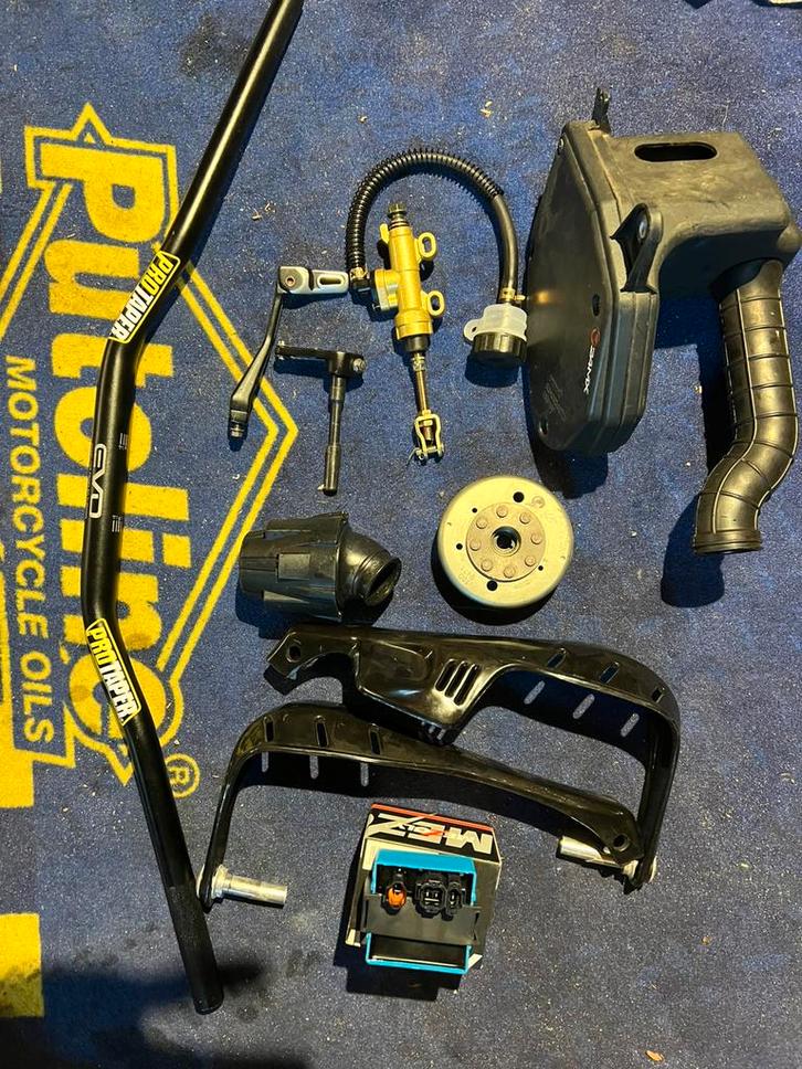 Derbi onderdelen (Diverse), Fietsen en Brommers, Brommers | Derbi, Zo goed als nieuw, Ophalen of Verzenden