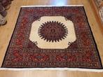 Vintage handgeknoopt perzisch tapijt moud 199x201, Info@SlatsAntiek.nl, Perzisch, 200 cm of meer, Ophalen of Verzenden