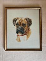 Vintage geborduurd schilderij hond - boxer borduurwerk, Minder dan 50 cm, Ophalen of Verzenden, Zo goed als nieuw, Schilderij