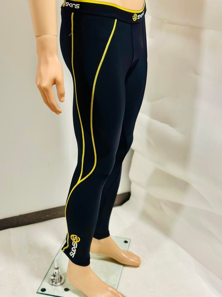 Sportkleding tight hardloopbroek maat M Skins fetish lycra, Maat 48/50 (M), Zwart, Ophalen of Verzenden, Zo goed als nieuw
